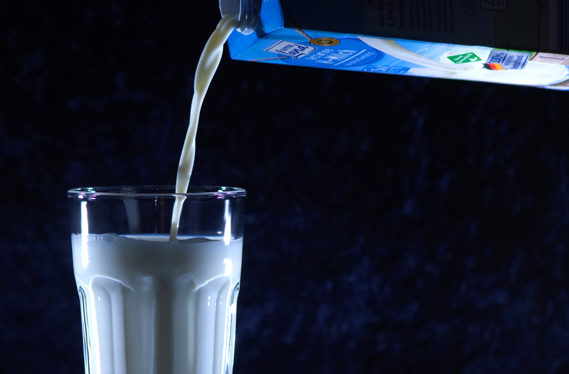 Milch, Milchpreise, Landwirte, Verbraucher, wieviel kostet ein liter